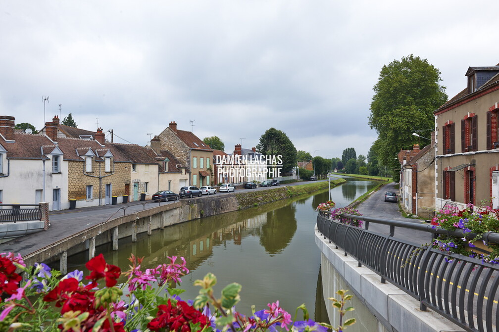 dt_bourgogne_centre_juillet2014_canal_loing_automatisation_026.jpg