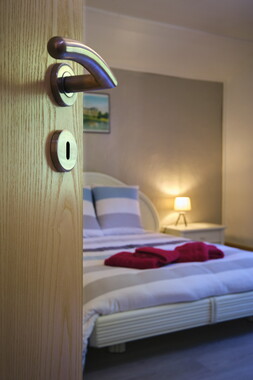 vnf dts henridorff me18 chambre 01 008