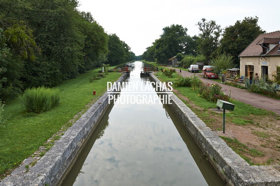 dt bourgogne centre juillet2014 canal nivernais tannay 002