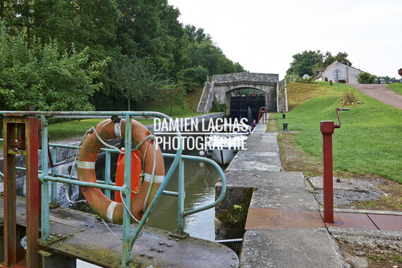 dt bourgogne centre juillet2014 canal nivernais tannay 013