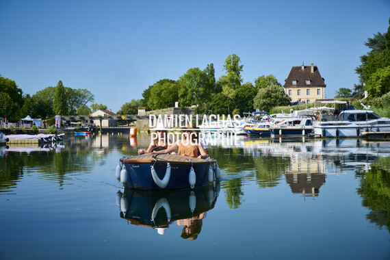 vnf dtrs crr dole bateau electrique figurants 001