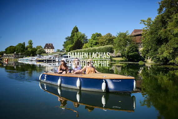vnf dtrs crr dole bateau electrique figurants 002