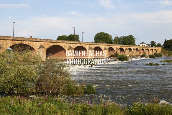 dt bourgogne centre juillet2014 pont nevers 002
