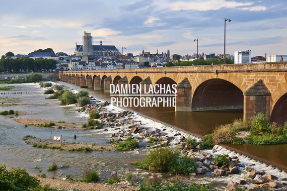 dt bourgogne centre juillet2014 pont nevers 010