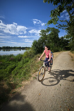 vnf dtbs loire figurants velo divatte 002