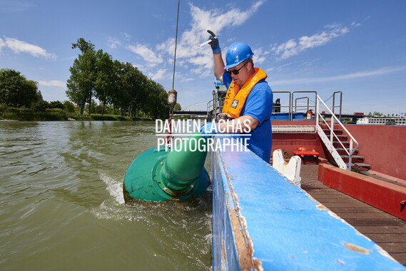 rhin gambsheim engin flottant 006