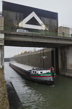vnf dtstras navigation ecluse gambsheim 010