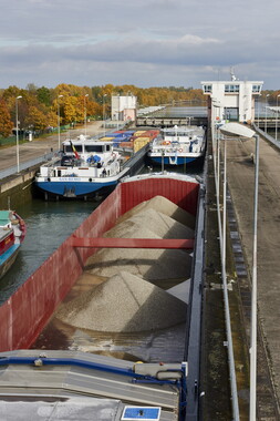 vnf dtstras navigation ecluse gambsheim 027