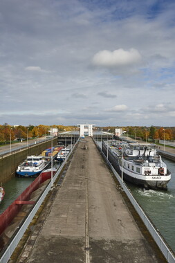 vnf dtstras navigation ecluse gambsheim 031
