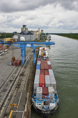 vnf port mulhouse ottmarsheim conteneur 007