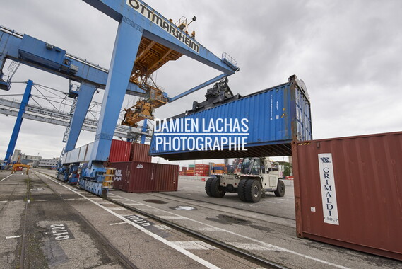 vnf port mulhouse ottmarsheim conteneur 014