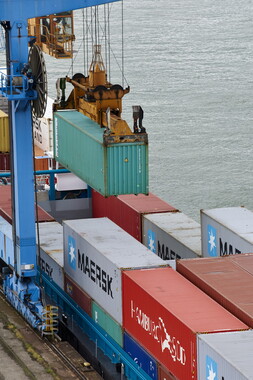 vnf port mulhouse ottmarsheim conteneur 019