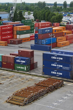 vnf port mulhouse ottmarsheim conteneur 026