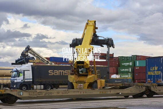 12 vnf navigation saone janv2015 infrastucture portuaire lyon 002