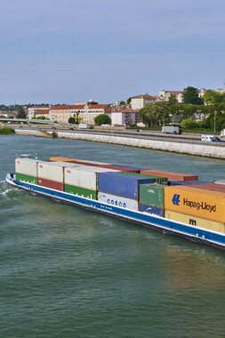 vnf navigation rhone contener guadiana valence 002