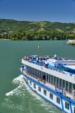 vnf navigation rhone divers paquebot tournon 006