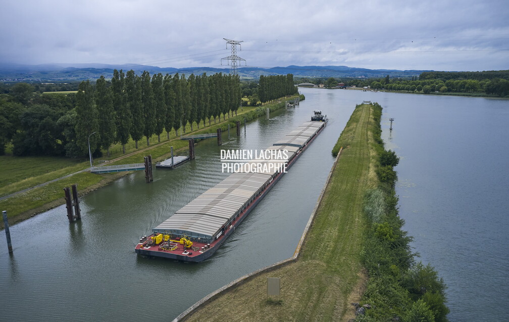 vnf_convoi_pousse_saone_photo_aerien_001.jpg