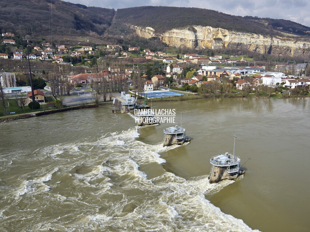 vnf_dtrs_barrage_couzon_photo_aerien_005.jpg