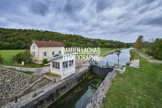 vnf dtrs gite peche vanne exterieur 002