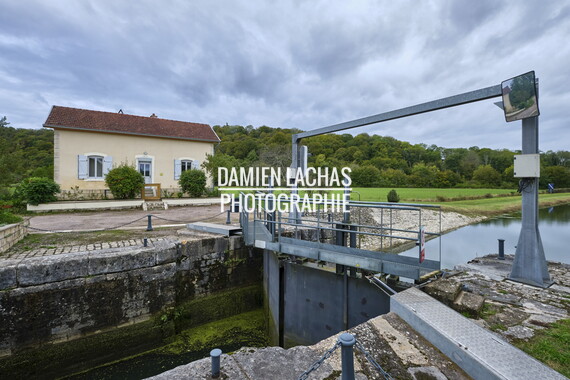 vnf dtrs gite peche vanne exterieur 007