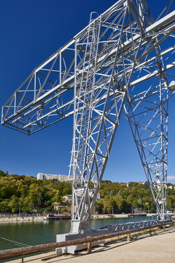 vnf dtrs lyon quai rambaud portique 006