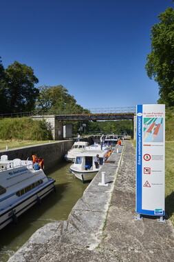 vnf dtrs petite saone tourisme apremont ecluse17 003