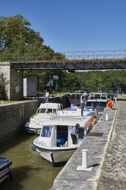 vnf dtrs petite saone tourisme apremont ecluse17 004