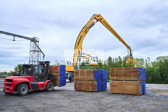 vnf dtrs port villefranche chargement bois 005
