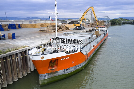 vnf dtrs port villefranche chargement bois aerien 002