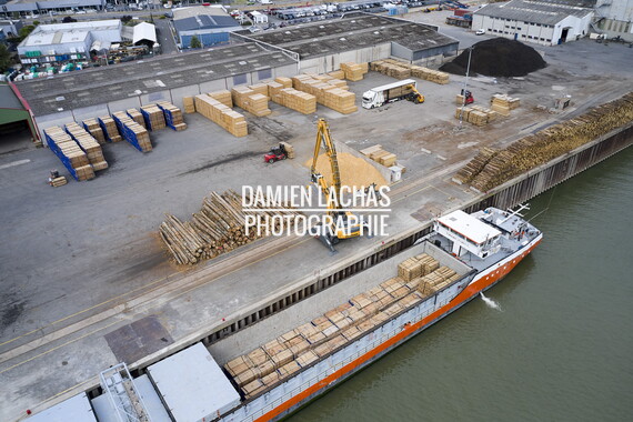 vnf dtrs port villefranche chargement bois aerien 004