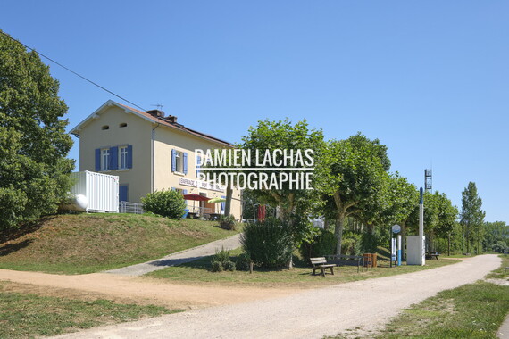 vnf dtrs saone parcieux maison eclusiere 005