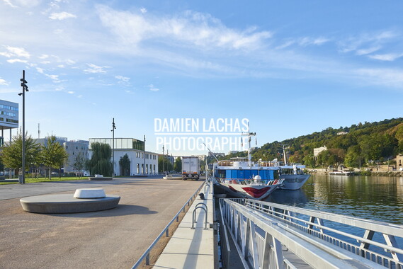 vnf dtrs sept2017 saone lyon quai confluence paquebot 014