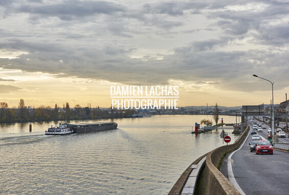 vnf lyon saone trafic fluvial lyon confluence 015