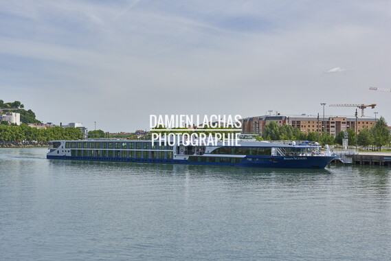 vnf navigation saone paquebot lyon confluence 001