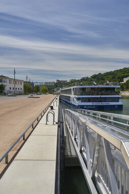 vnf navigation saone paquebot lyon confluence 021