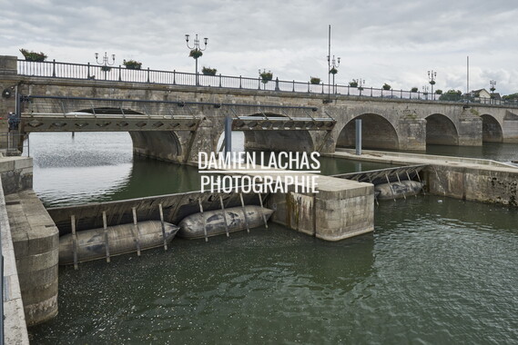vnf pont barrage ecluse passe gray-saone 005