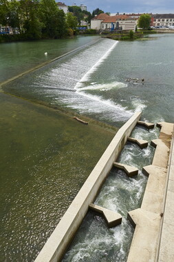 vnf pont barrage ecluse passe gray-saone 011