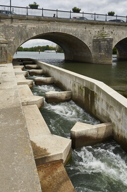 vnf pont barrage ecluse passe gray-saone 013