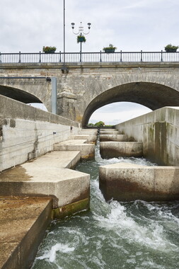 vnf pont barrage ecluse passe gray-saone 015