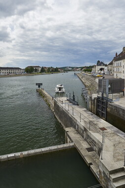 vnf pont barrage ecluse passe gray-saone 022