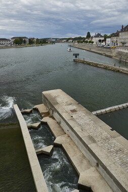 vnf pont barrage ecluse passe gray-saone 023