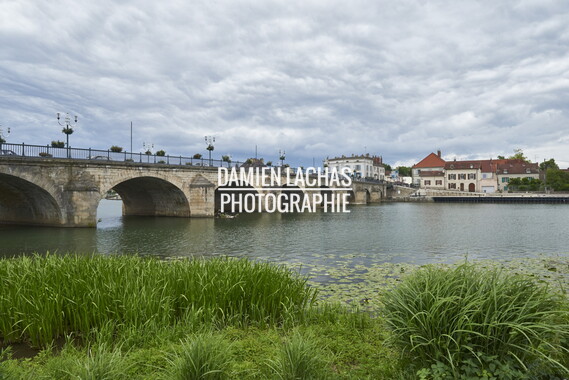 vnf pont barrage ecluse passe gray-saone 026