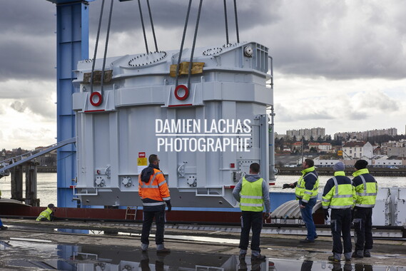 vnf transfo edf saone port herriot 2 dechargement chargement 002