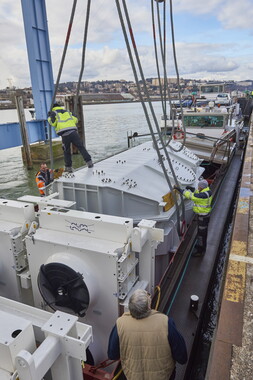 vnf transfo edf saone port herriot 2 dechargement chargement 010