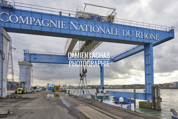 vnf transfo edf saone port herriot 2 dechargement chargement 011