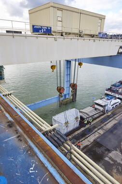 vnf transfo edf saone port herriot 2 dechargement chargement 015