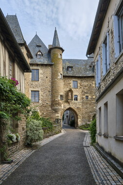 vacance correze ete2023 uzerche 001