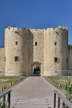 vnf dtrs crs aigues-mortes rempart 004