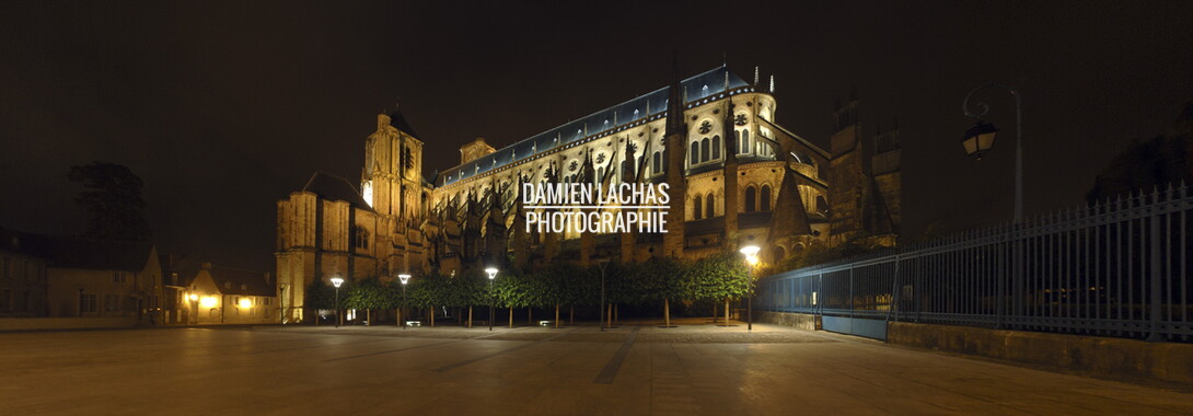 dl cathedrale droit nuit pano