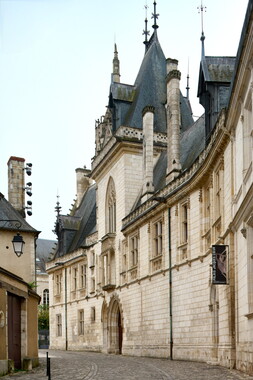 palais jacques coeur oct2024 01